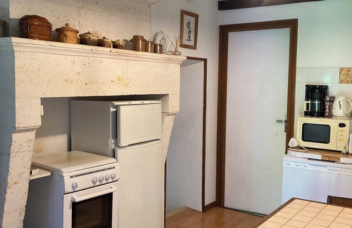 Champagne-et-Fontaine House | A rejuvenating stay in a quiet, rustically charming gîte