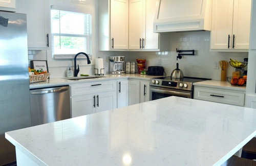 Conway House | A Relaxing Cozy Getaway Awaits Youn @ Sara`s Place