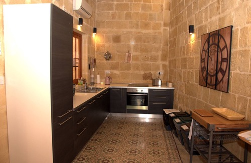 Madliena House | A remarkable 500 years old house of character.