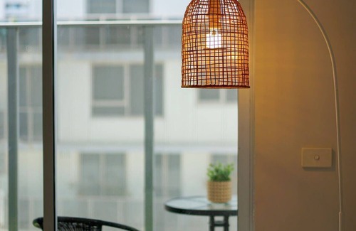 Footscray Apartment | A River-side 2bdm Footscray Oasis + Parking
