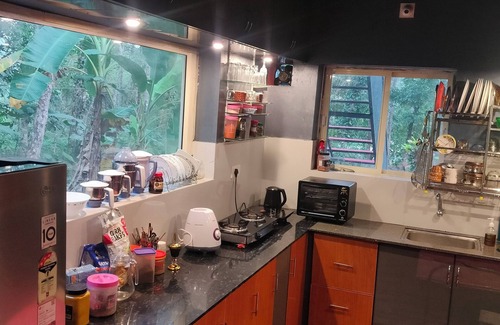 Thalassery Villa | A Riverside Retreat Holiday Home with Kitchen B1 - Deluxe 2+1-Wi-Fi-AC