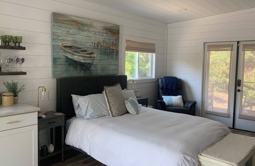 Springville Cabin | A Romantic Couple's Getaway