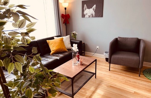Ottawa Division House | A Room near Ottawa Downtown