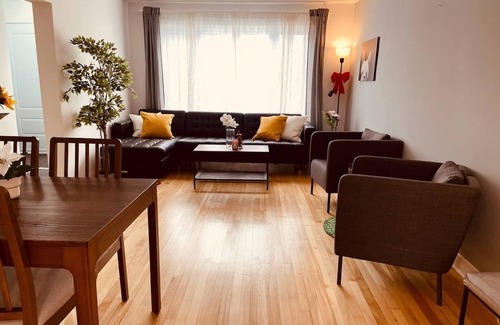 Ottawa Division House | A Room near Ottawa Downtown