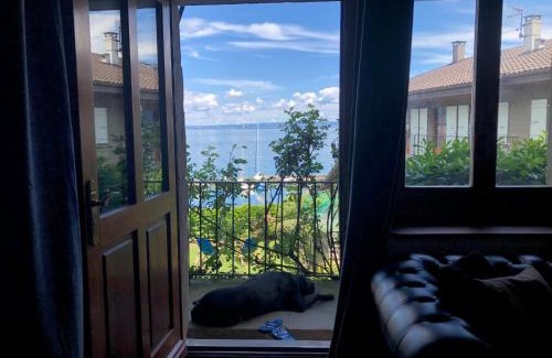 Yvoire House | A Room with a View - Maisonnette dans bourg médiéval au bord du Lac Léman