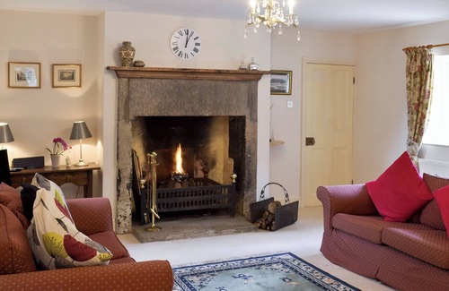 Eyam Cottage | A rural cottage in the famous village of Eyam in the Hope Valley.