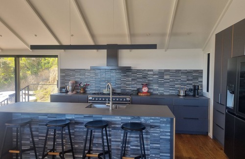 Wellington House | A rural retreat close to the city.