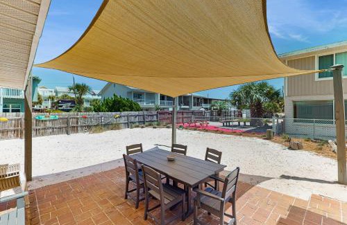 Lower Grand Lagoon House | A Sandy Shore