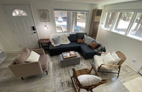 Green Valley Lake House | A Scenic Mountain Escape! 2 BDR Cabin, 5 Min to Green Valley Lake & Pet Friendly