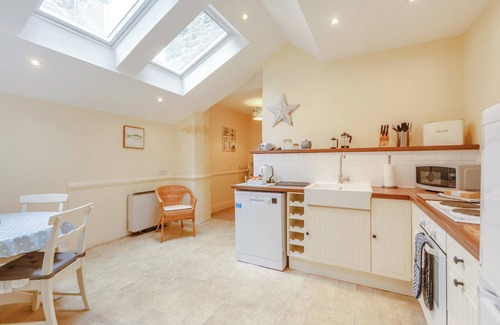 Alnmouth Cottage | A seaside retreat sat proudly on the Northern Coast.