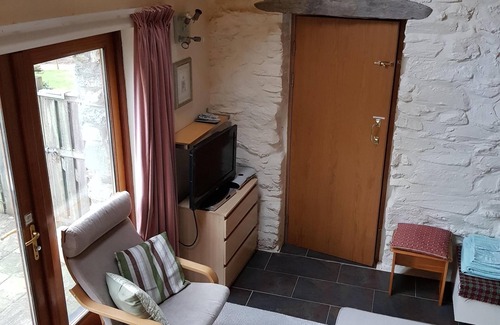 Bontddu Cottage | A Secluded Relaxing Getaway For Couples (+Pets)