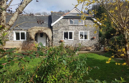 Morwellham Cottage | A secluded riverside cottage nestled in the Devon countryside.