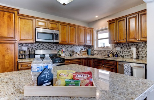 MacGregor Apartment | A Serene 3-bedroom home with private fence and gate in vibrant Houston