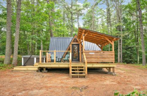 Oxford House | A Serene A-Frame Cabin with Hot Tub