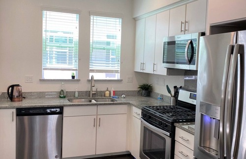 Milpitas House | a serene hideaway place near the transit center in the silicon valley