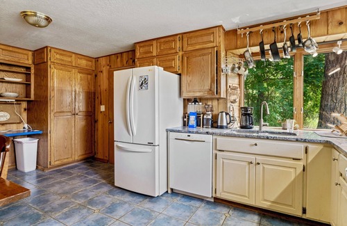 Arlee House | A serene, rustic farmhouse nestled on the banks of the Jocko River. Perfect for nature lovers, this cozy getaway offers peace, privacy, and stunning outdoor spaces to immerse yourself in the beauty of Montana.