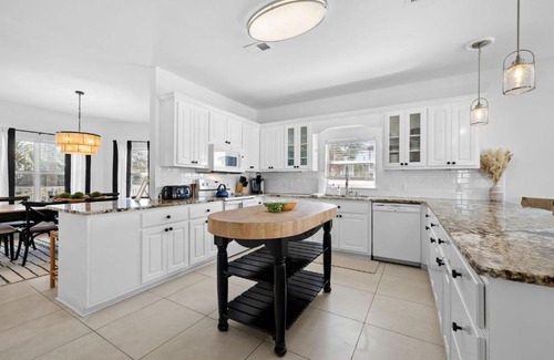 Village of Sugar Beach House | A Shore Bett By Stay on 30A, Private Pool, Golf Cart, Bikes