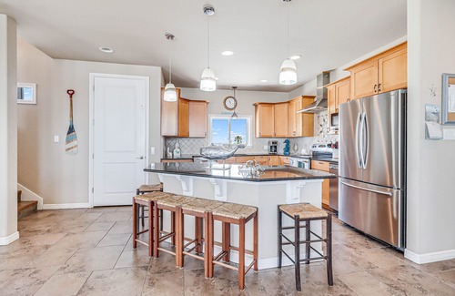 Port Aransas House | A Shore Thing - Overlooking Pool/Ocean Views to South/Bay View to North