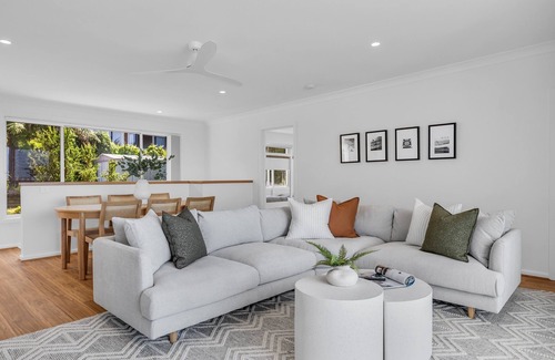 Merimbula Cabin | A Short Time - 2 Bedroom House