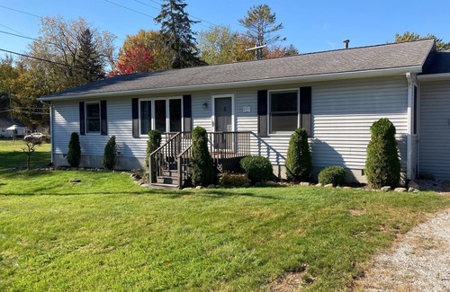 Harsens Island Cottage | A short walk to the north channel with access to a beach.
