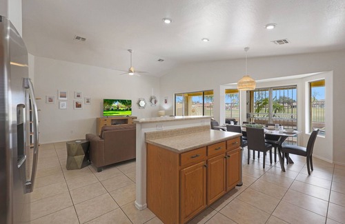 Villages At Queen Creek House | A Slice of Heaven On The Golf Course