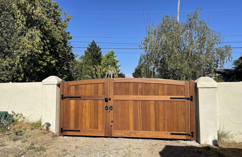 Eastside Santa Cruz House | A Slice of Paradise , Santa Cruz. Cozy spot to call home base! Permit #231358