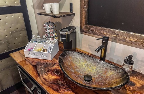 Carlinville Apartment | A small town hidden gem. You feel like a kid again when you enter the HiDeAwAy.