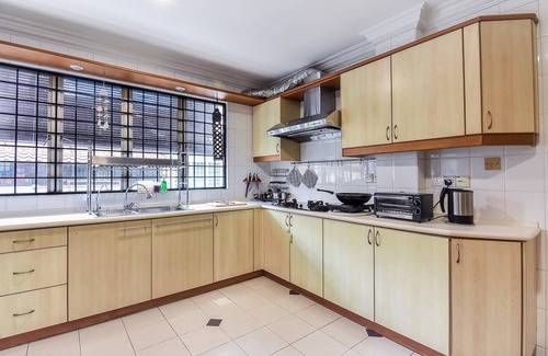 Taman Tun Dr Ismail Apartment | A Spacious 4BR Home NEARBY KIARA HILL, MONT KIARA, PAVILION DAMANSARA HEIGHTS