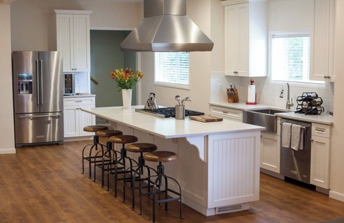 Dayton Other | A spacious 5 bedroom Farmhouse Vineyard Retreat