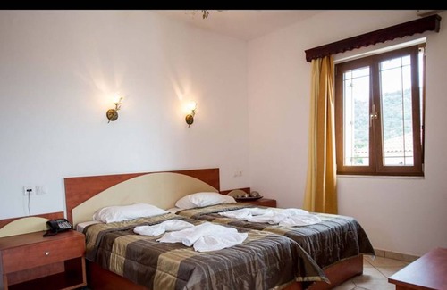 Anaxos Apartment | A spacious and bright studio with balcony