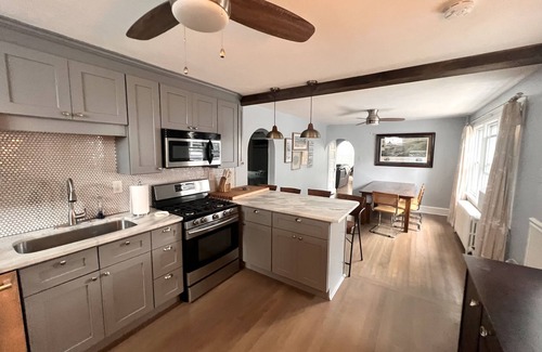 Margate City House | A spacious beach house only a block and a half from the ocean!