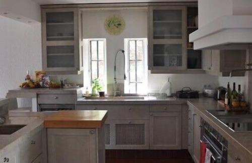 Magagnosc Villa | A spacious, beautiful villa enjoying a large garden, privacy and great views