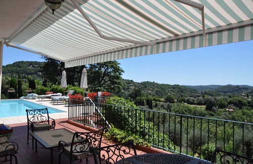 Magagnosc Villa | A spacious, beautiful villa enjoying a large garden, privacy and great views