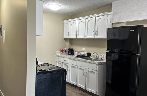 Mission District Apartment | A Spacious Downtown 1-bed Suite Free Parking