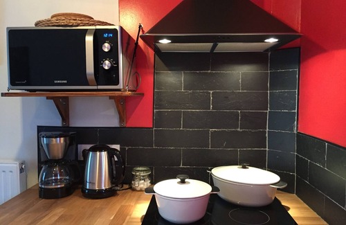 Montauban-de-Luchon House | A Spacious, comfortable and welcoming old farmhouse