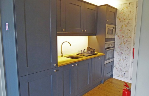 Llanfair Caereinion Cabin | A spacious modern lodge in scenic mid Wales