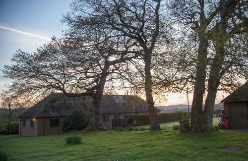 Chiddingly House | A spacious peaceful single-storey house within a private rural Wealden estate