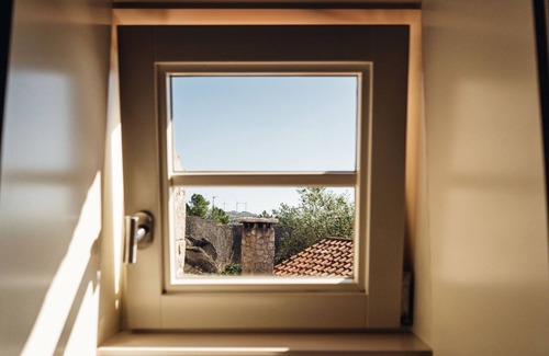 Sortelha Apartment | A spacious two-bedroom accommodation unit of 50 m2