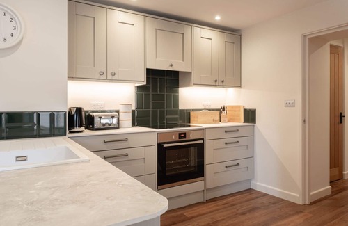 Moreton-in-Marsh Cottage | A spectacular barn conversion - Highgate