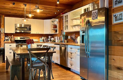 Averill Park Cabin | A spectacularly charming LAKE HOUSE on gorgeous Burden Lake!