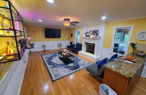Gastonia House | A Sprawling, Split-Level Charmer!