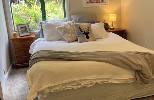 Mount Pleasant House | A Stay of Spectacular Sea Views.