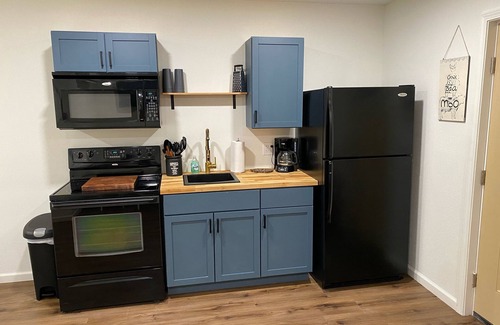 Rice County Apartment | A step off Sunderland, Cozy quiet 2 bed suite.