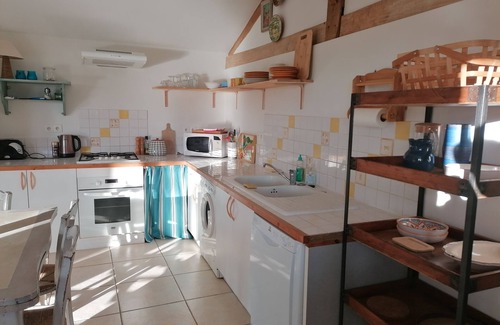 Saint-Ciers-sur-Bonnieure Cabin | A stone lodge set in the grounds of an old farmhouse in the Charente countryside
