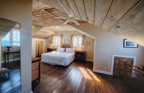 Gambier Hotel | A Stone's Throw Away