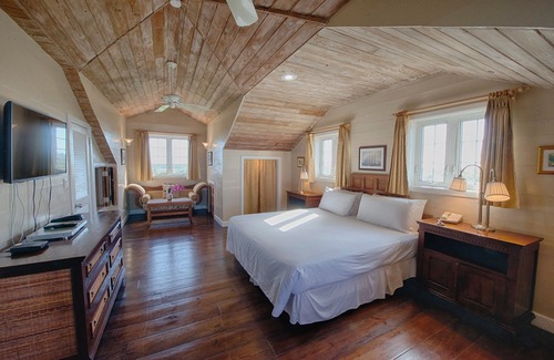 Gambier Hotel | A Stone's Throw Away