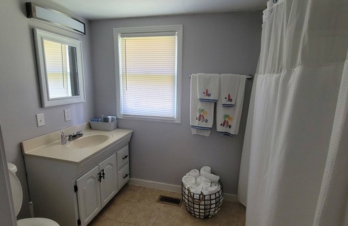 Macon House | A Stone's Throw from Tobesofkee
