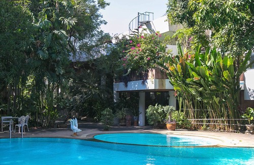 Samsen Nai Apartment | A Studio, 2 Beds, Free Wifi, 3 min to BTS Sanampao