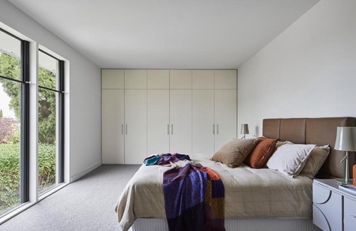 Kew Apartment | A studly transformation has taken place behind the original