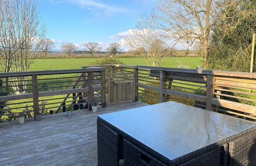 Holworth Cottage | A Stunning Dorset Thatched Cottage - Dog Friendly with Private Hot Tub